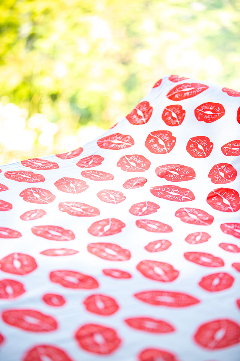 Ivana Helsinki Kisses print fabric