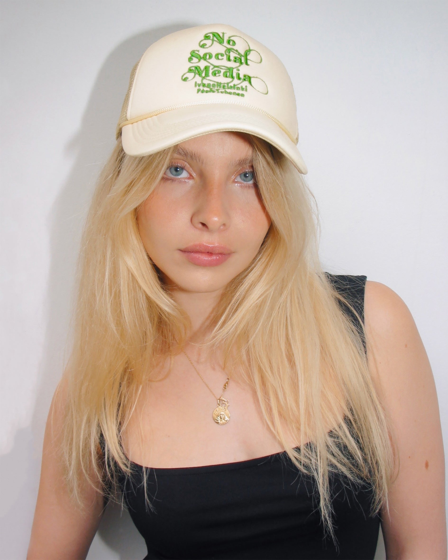 Statement Cap